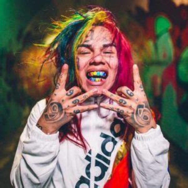 6ix9ine Biography, Age, Height, Wife, Net Worth, Family