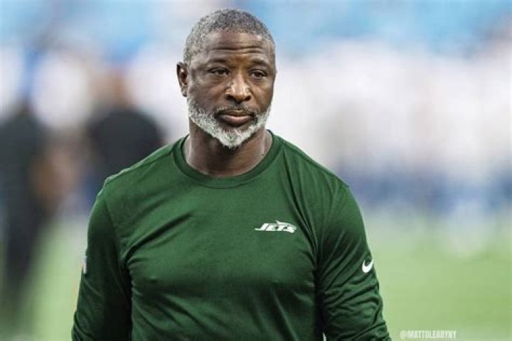 Aaron Glenn Biography, Age, Height, Wife, Net Worth, Family