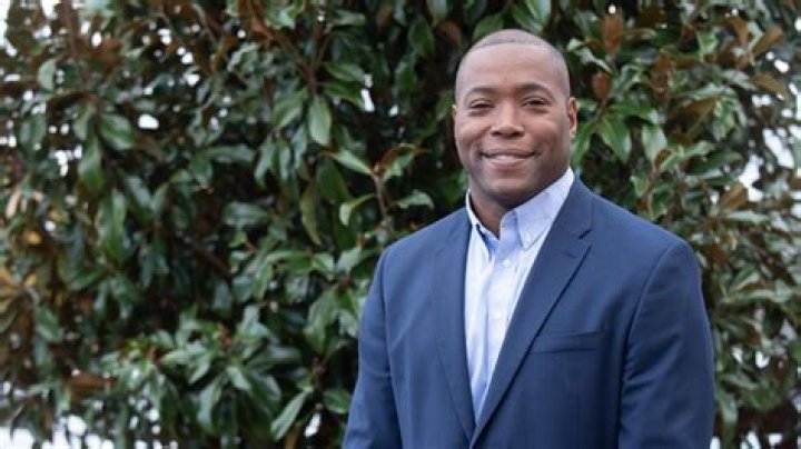 Aaron Rouse Biography, Age, Height, Wife, Net Worth, Family