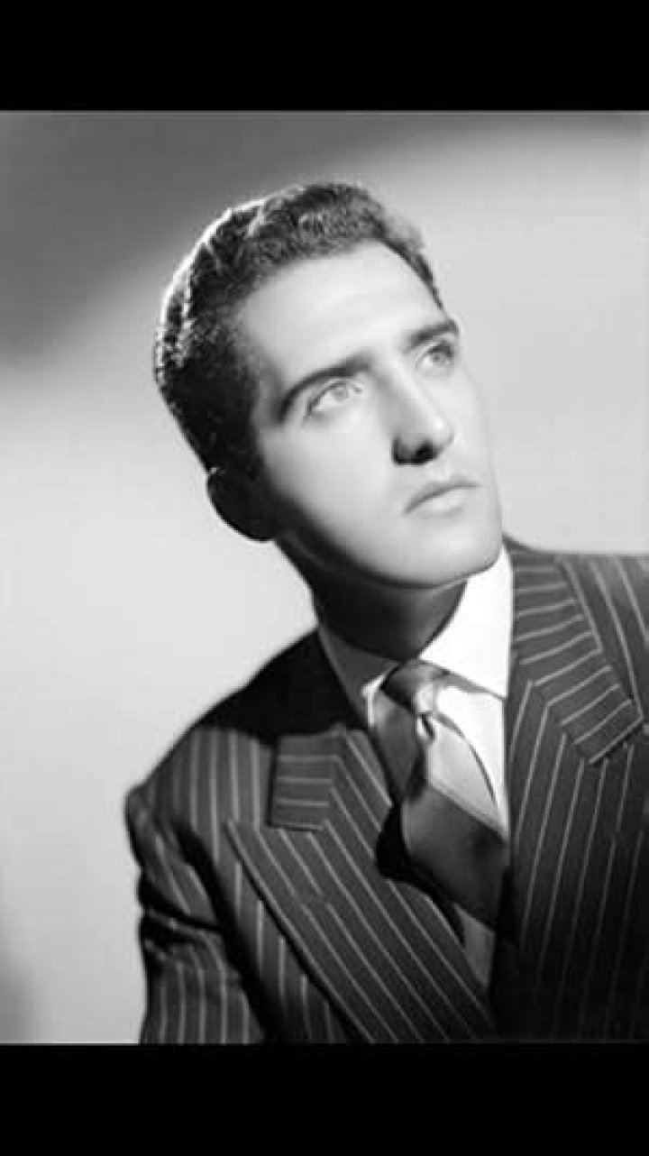 Abel Salazar Biography, Age, Height, Wife, Net Worth, Family