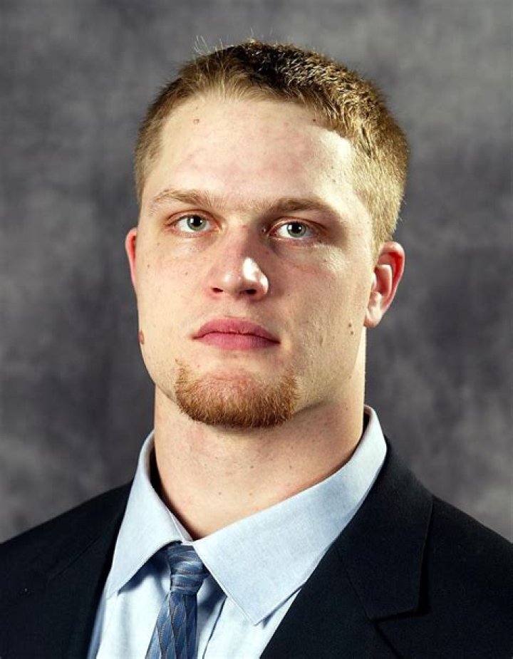 Adam Carriker Biography, Age, Height, Wife, Net Worth, Family