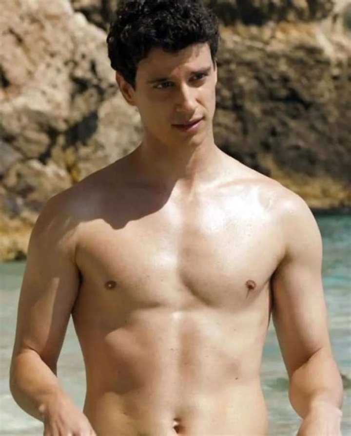 Adam DiMarco Biography, Age, Height, Wife, Net Worth, Family