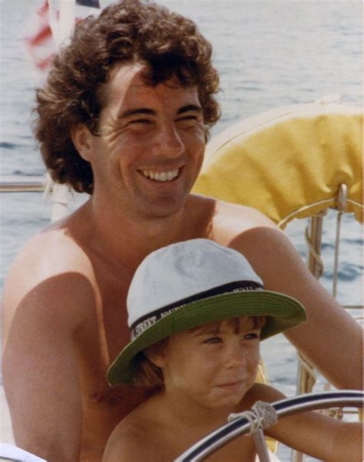 Adam John Walsh Biography, Age, Height, Wife, Net Worth, Family