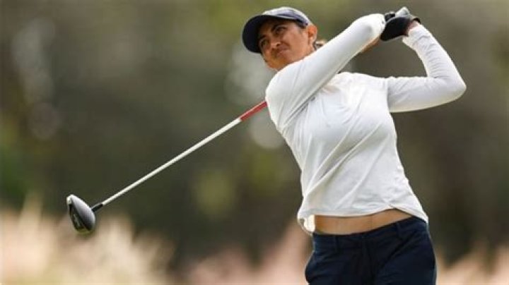 Aditi Ashok biografía, edad, altura, esposa, net worth, familia