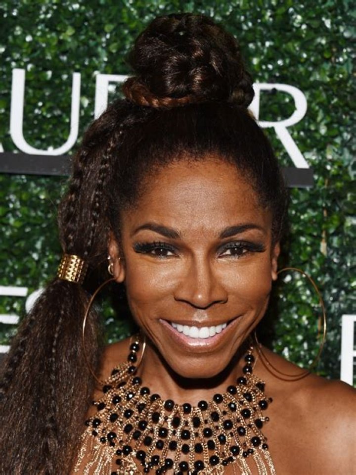 Adrienne-Joi Johnson Biography, Age, Height, Husband, Net Worth, Family