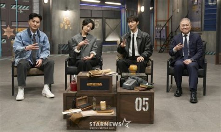 Ahn Jung-hwan Biography, Age, Height, Wife, Net Worth, Family