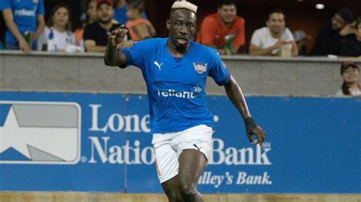 Akeem Ward Biography, Age, Height, Wife, Net Worth, Family