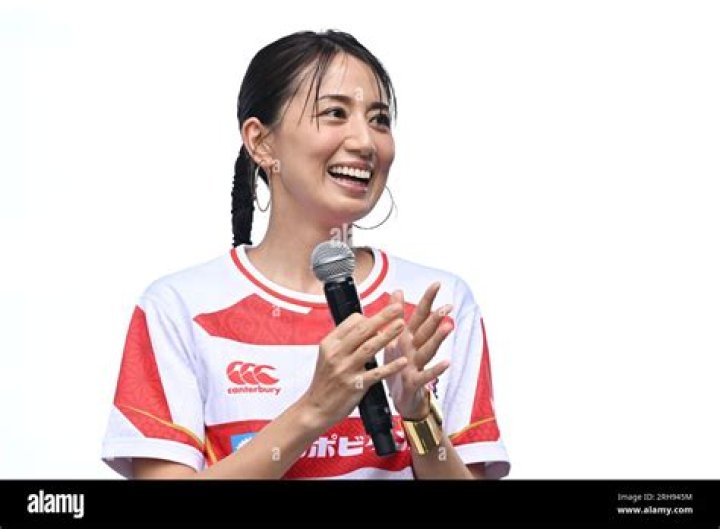 Aki Higashihara Biography, Age, Height, Husband, Net Worth, Family