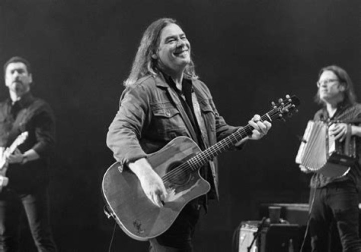 Alan Doyle Biography, Age, Height, Wife, Net Worth, Family