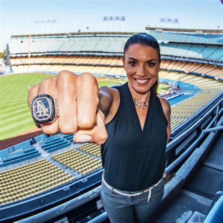 Alanna Rizzo Biography, Age, Height, Husband, Net Worth, Family