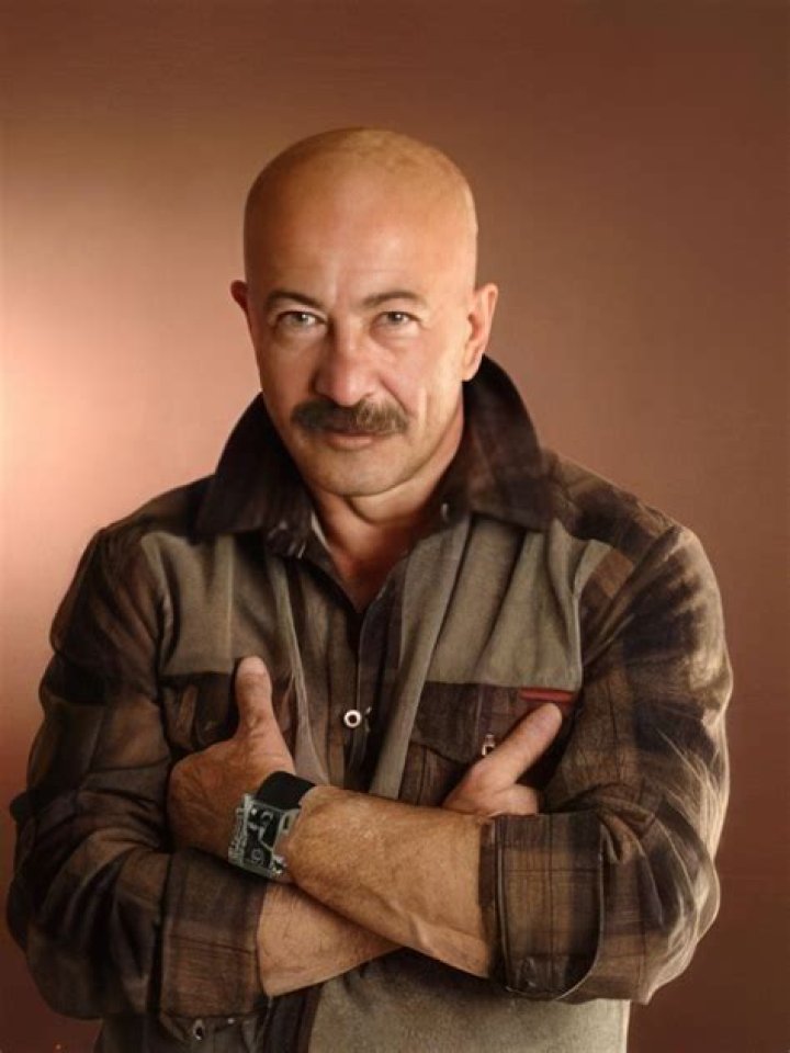 Aleksandr Rozenbaum Biography, Age, Height, Wife, Net Worth, Family