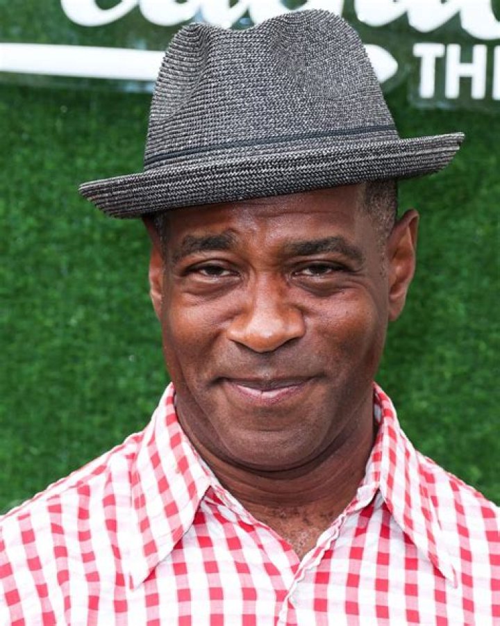 Alex Désert biografía, edad, altura, esposo, net worth, familia