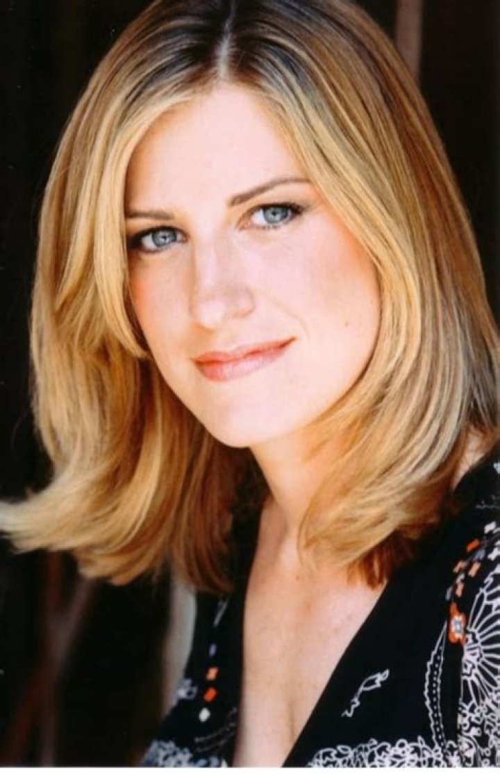 Alex Kapp Biography, Age, Height, Husband, Net Worth, Family