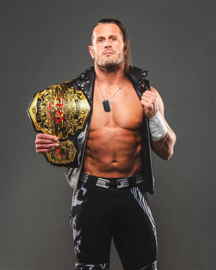 Alex Shelley Biography, Age, Height, Wife, Net Worth, Family