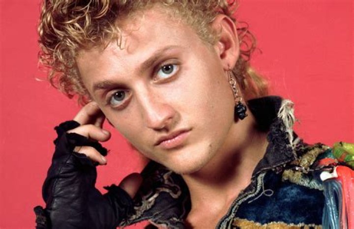 Alex Winter Biography, Age, Height, Wife, Net Worth, Family