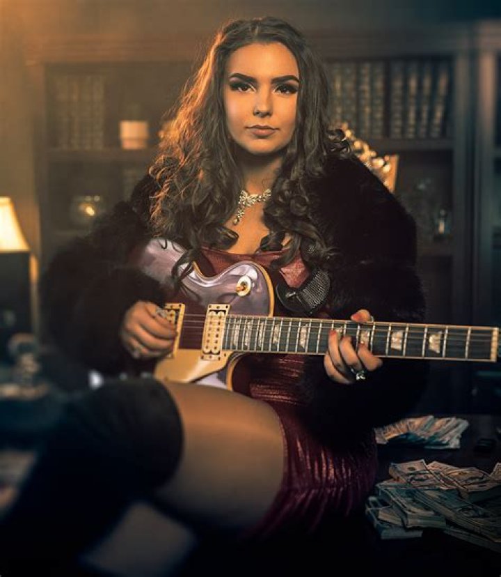 Ally Venable Biography, Age, Height, Husband, Net Worth, Family