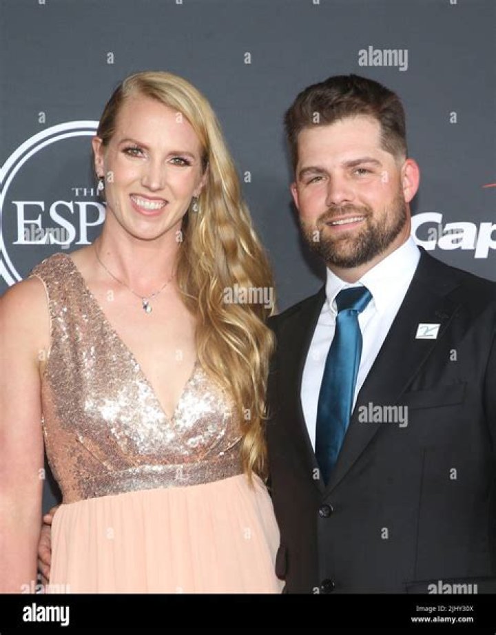 Alyssa Nakken Biography, Age, Height, Husband, Net Worth, Family