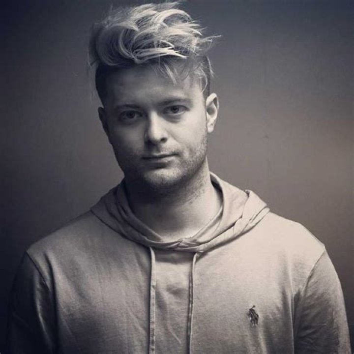 Aman Hambleton Biography, Age, Height, Wife, Net Worth, Family