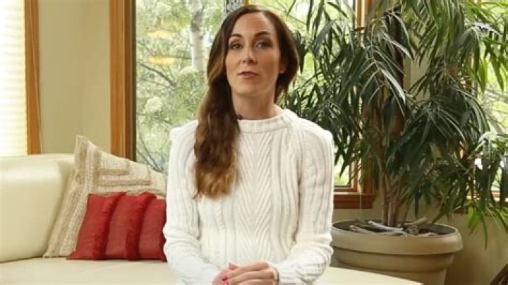 Amanda Lindhout Biography, Age, Height, Husband, Net Worth, Family