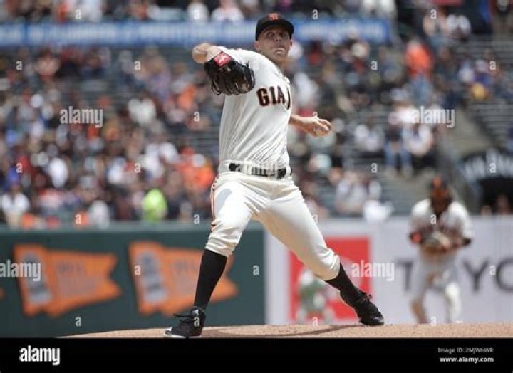 Andrew Suarez Biography, Age, Height, Wife, Net Worth, Family