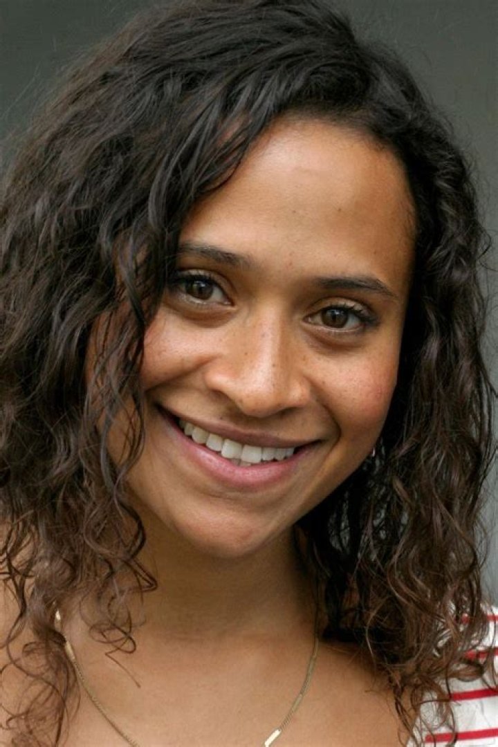 Angel Coulby Biography, Age, Height, Husband, Net Worth, Family
