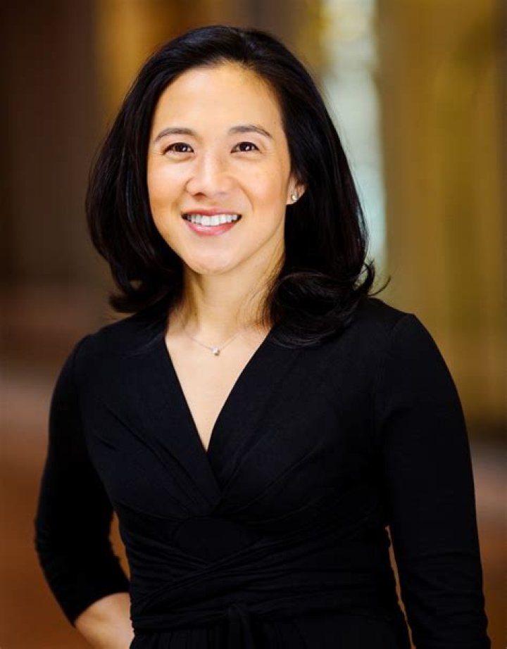 Angela Duckworth Biography, Age, Height, Husband, Net Worth, Family