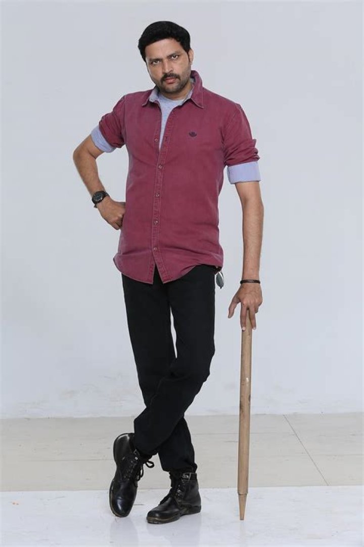 Ankush Chaudhari Biography, Age, Height, Wife, Net Worth, Family