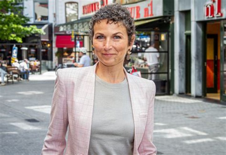 Ann Van den Broeck Biography, Age, Height, Husband, Net Worth, Family