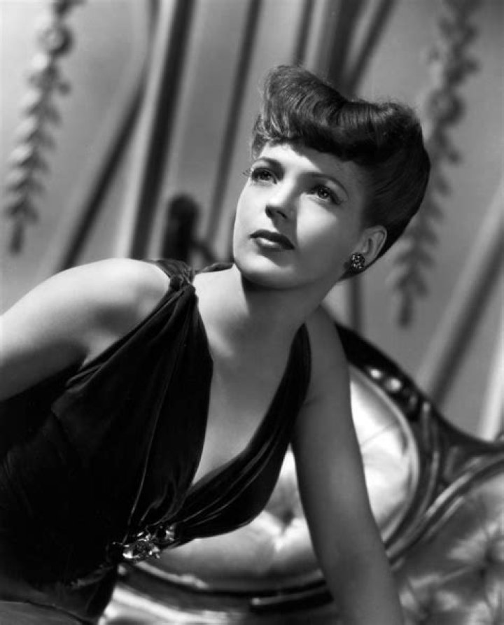 Anne Gwynne Biography, Age, Height, Husband, Net Worth, Family