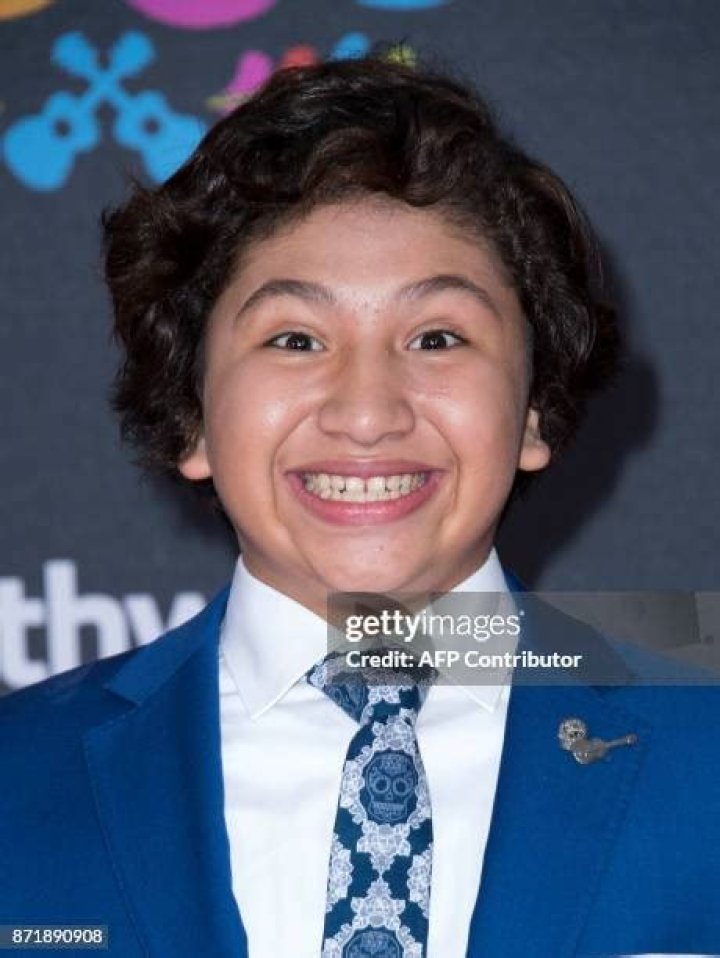 Anthony Gonzalez biografía, edad, altura, esposo, net worth, familia