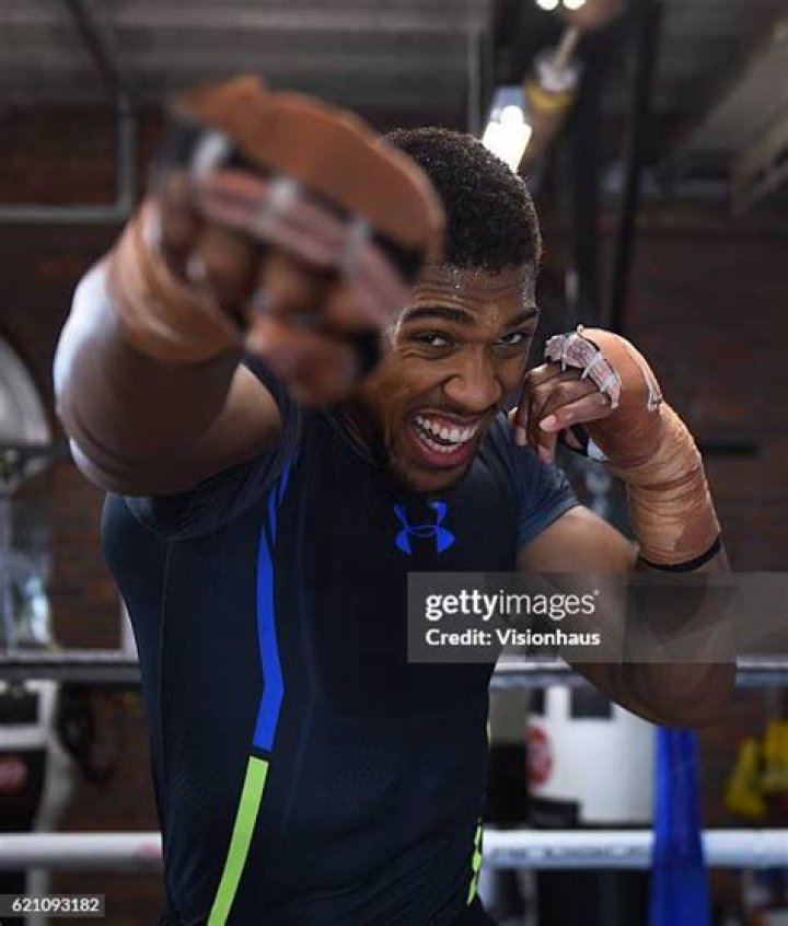 Anthony Little Biography, Age, Height, Wife, Net Worth, Family