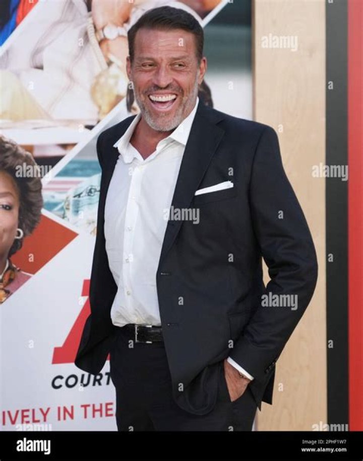 Anthony Robbins Biography, Age, Height, Wife, Net Worth, Family