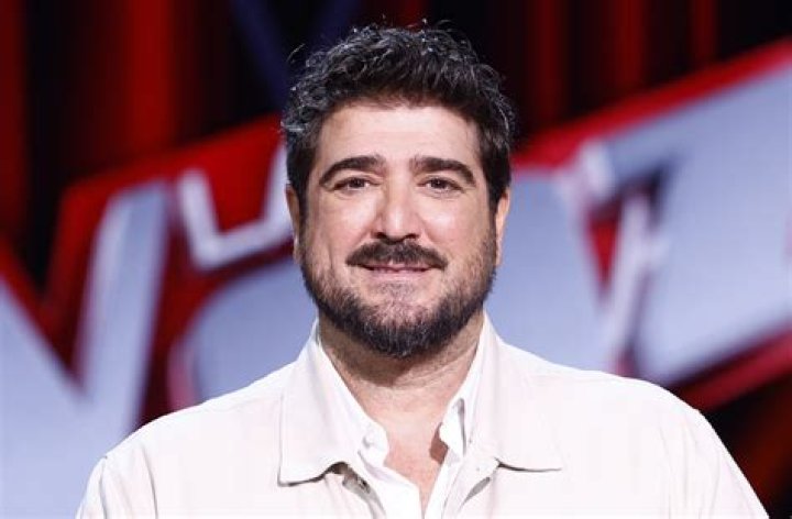 Antonio Orozco Biography, Age, Height, Wife, Net Worth, Family