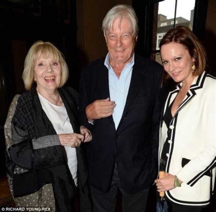 Archie Stirling Biography, Age, Height, Wife, Net Worth and Family