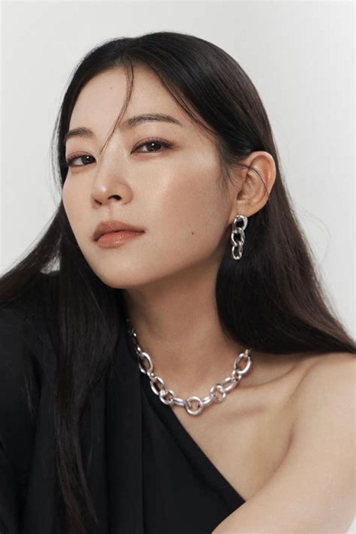 Arden Cho Biography, Age, Height, Husband, Net Worth, Family