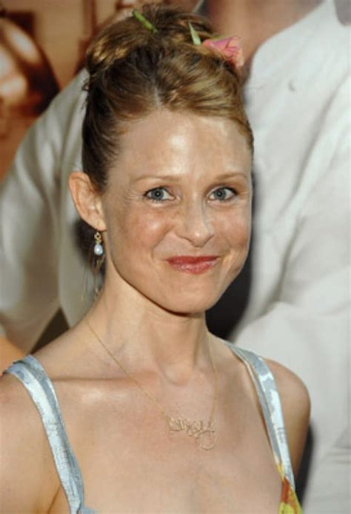 Arija Bareikis Biography, Age, Height, Husband, Net Worth, Family