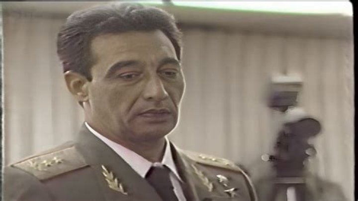 Arnaldo Ochoa biografía, edad, altura, esposo, net worth, familia