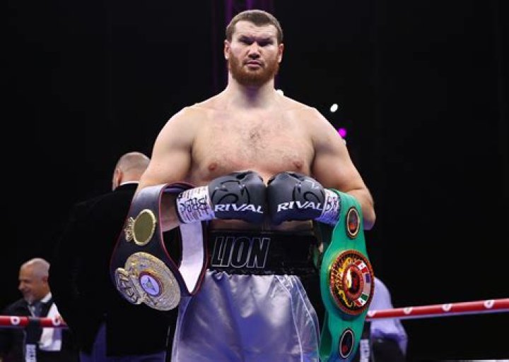 Arslanbek Makhmudov Biography, Age, Height, Wife, Net Worth, Family