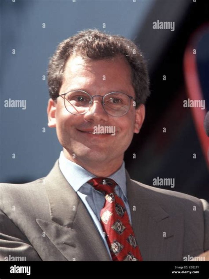 Arthur Ochs Sulzberger Jr. Biography, Age, Height, Wife, Net Worth, Family