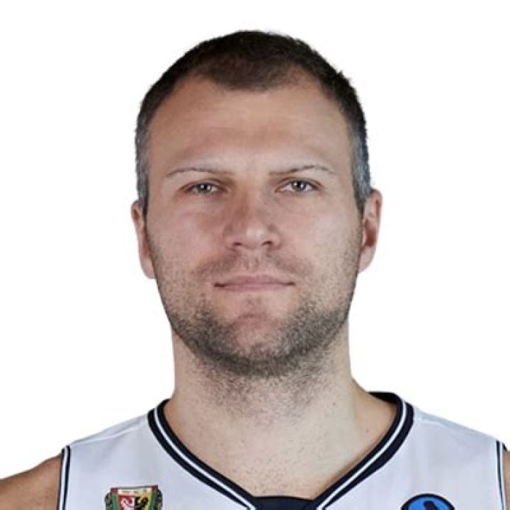 Artsiom Parakhouski Biography, Age, Height, Wife, Net Worth, Family