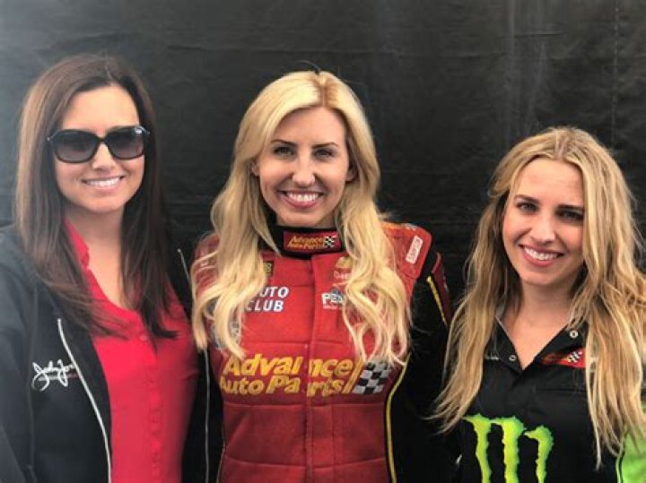 Ashley Force Hood Biography, Age, Height, Husband, Net Worth, Family