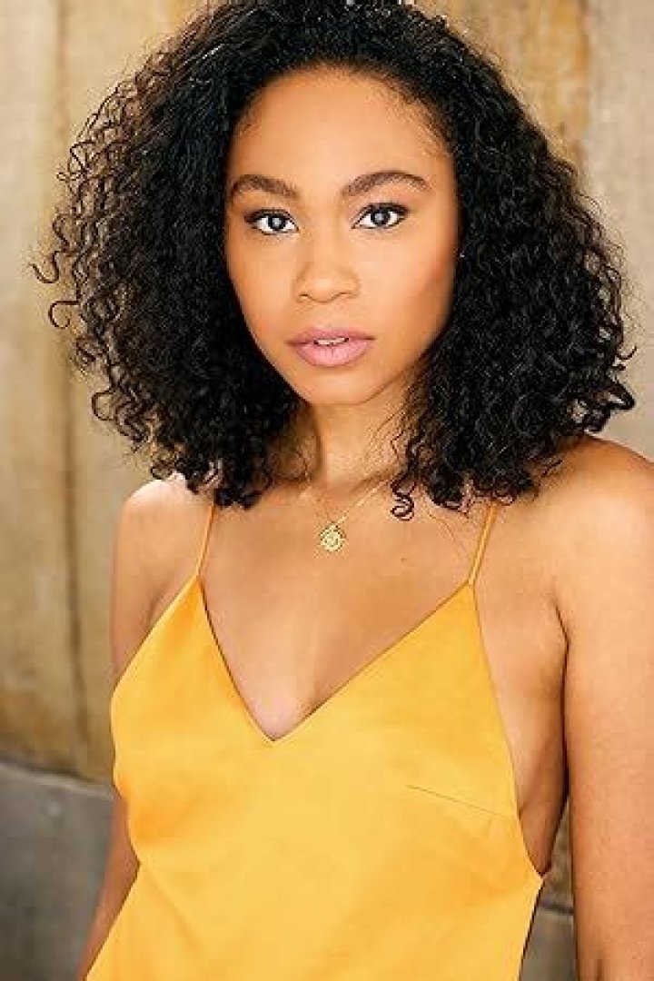 Ashley Love-Mills Biography, Age, Height, Husband, Net Worth, Family