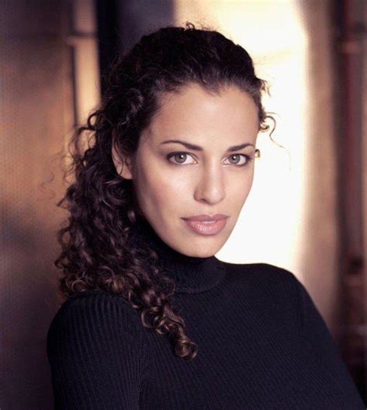 Athena Karkanis Biography, Age, Height, Husband, Net Worth, Family