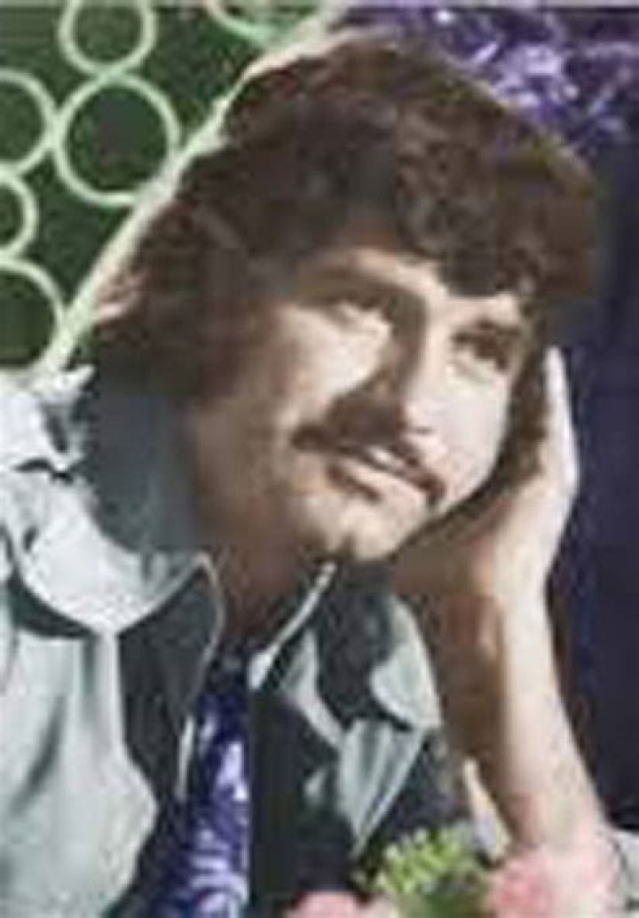 Badar Munir Biography, Age, Height, Wife, Net Worth, Family