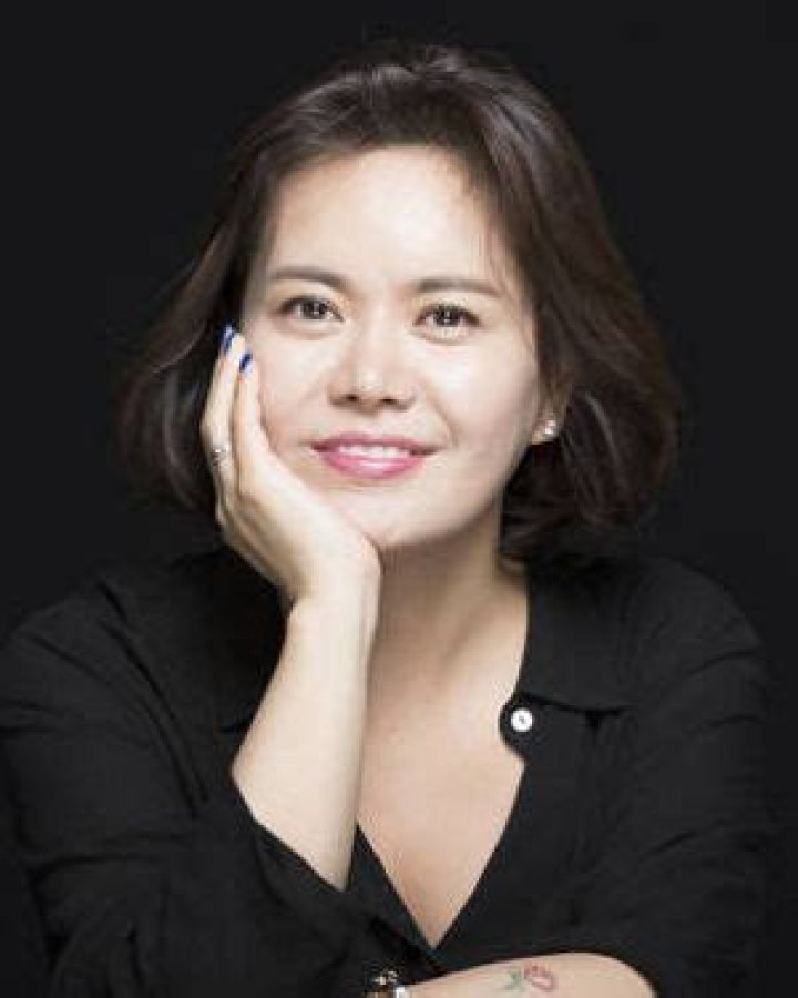 Baek Mi-kyung Biography, Age, Height, Husband, Net Worth, Family