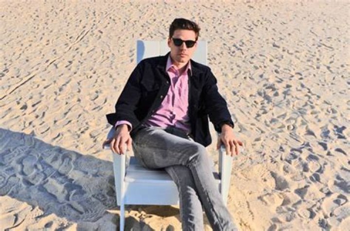 Bahamas Biography, Age, Height, Wife, Net Worth, Family