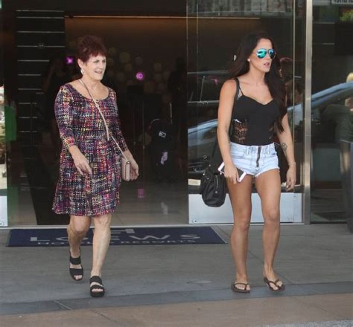 Barbara Evans Biography, Age, Height, Husband, Net Worth, Family