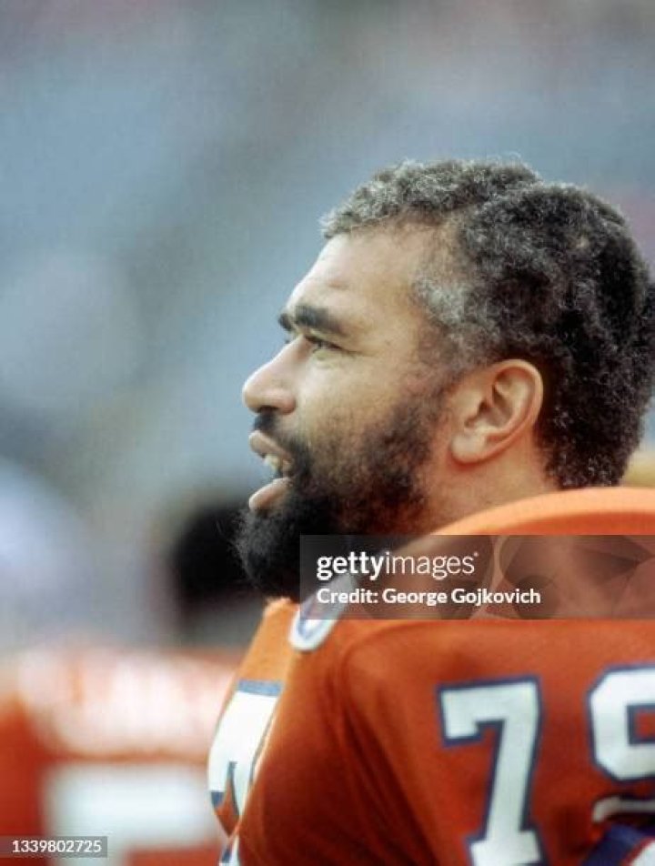 Barney Chavous Biography, Age, Height, Wife, Net Worth, Family