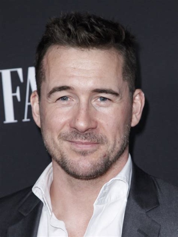 Barry Sloane Biography, Age, Height, Wife, Net Worth, Family