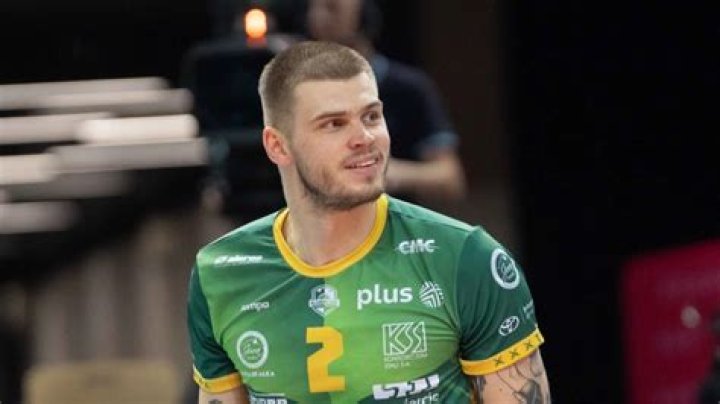 Bartosz Kwolek Biography, Age, Height, Wife, Net Worth, Family